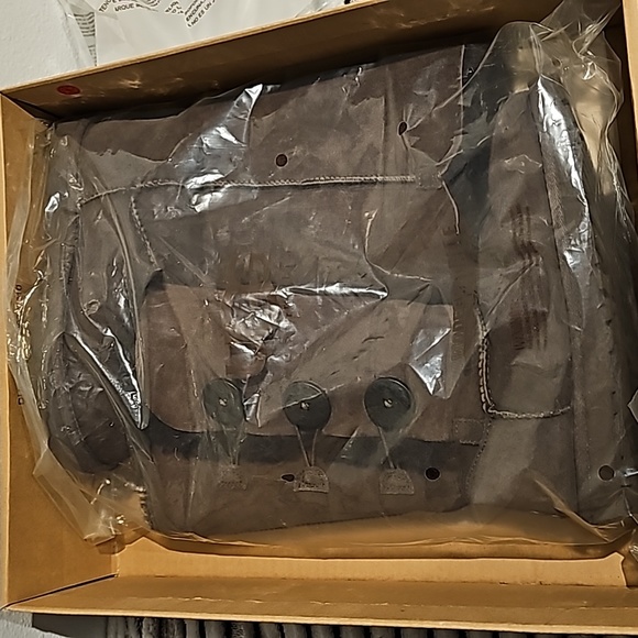 UGG Boots Bailey Button Triple, Size 5, brown - Picture 2 of 8